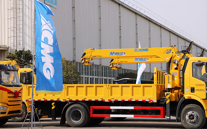 助力城市建設(shè)新征程！徐工隨車起重機(jī)M SQS157-4批量發(fā)車 