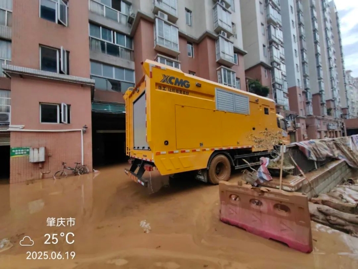火速馳援！徐工多臺“抗洪勇士”全力迎戰(zhàn)!